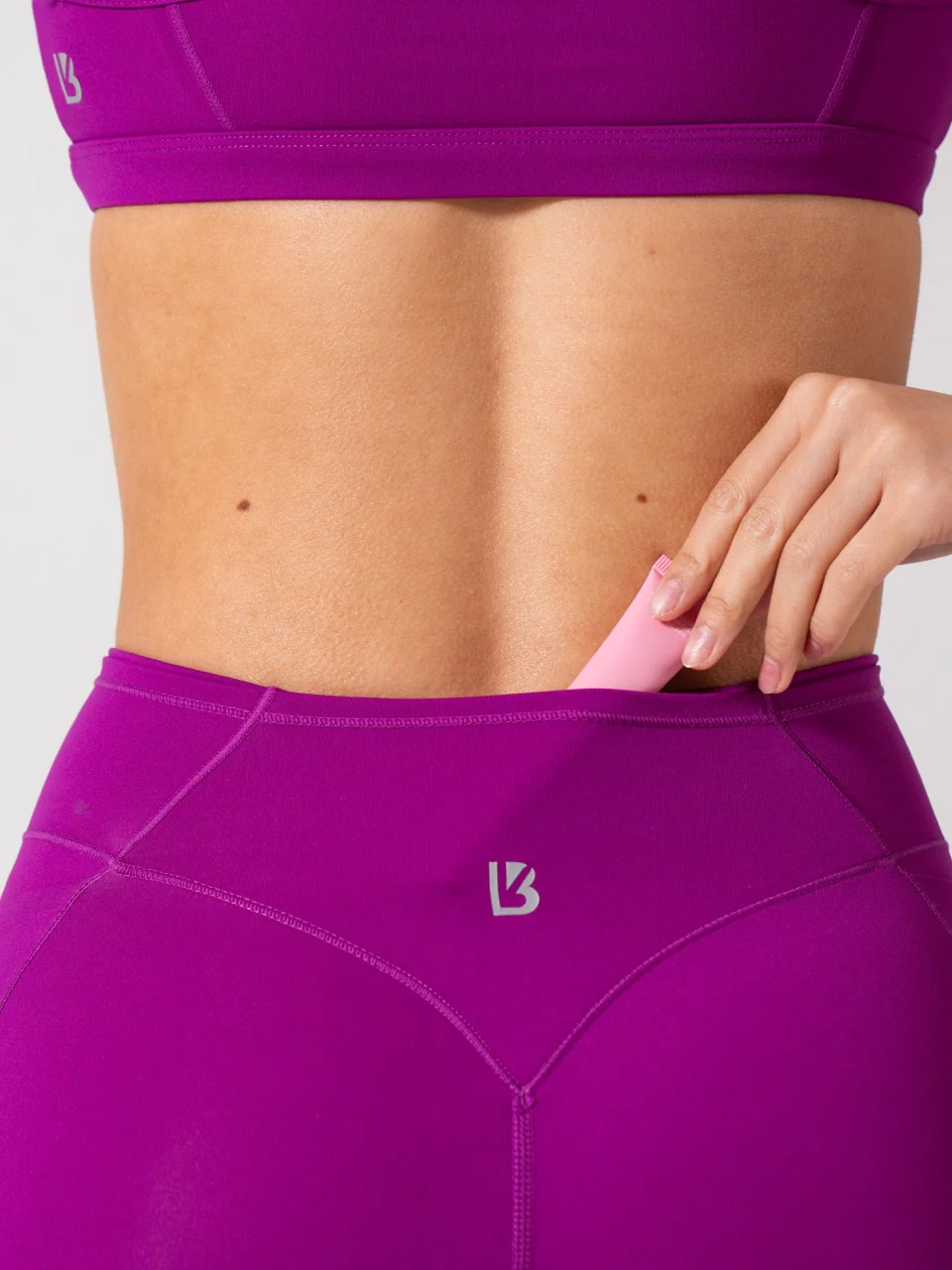 Airbrush Multi Pocket Legging - Grape Juice - Image 10