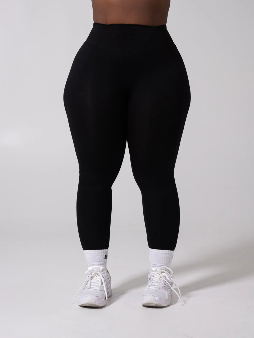 Airbrush Multi Pocket Legging - Onyx Black - Image 4