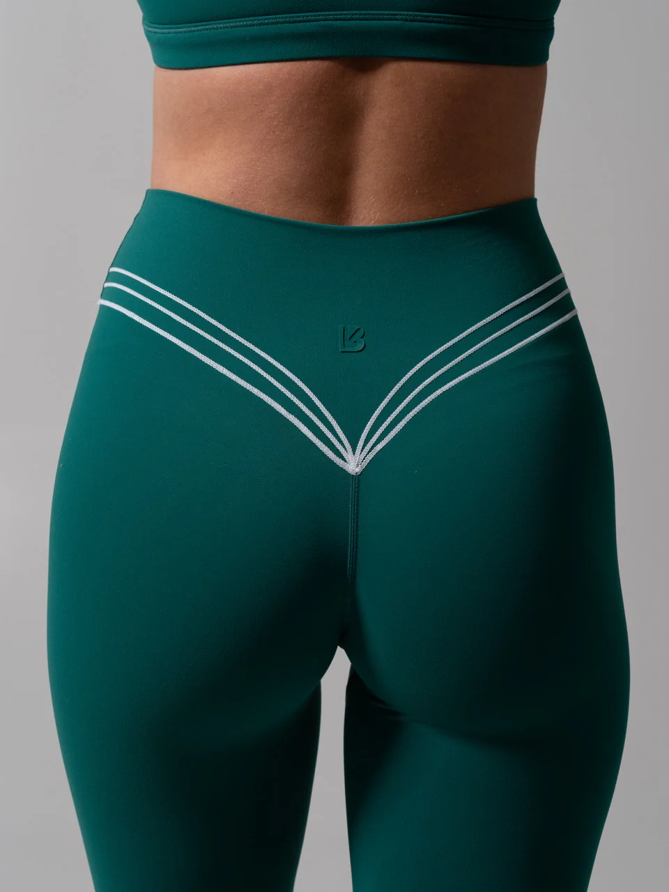 Micro Legacy Legging - Fresh and White - Image 3