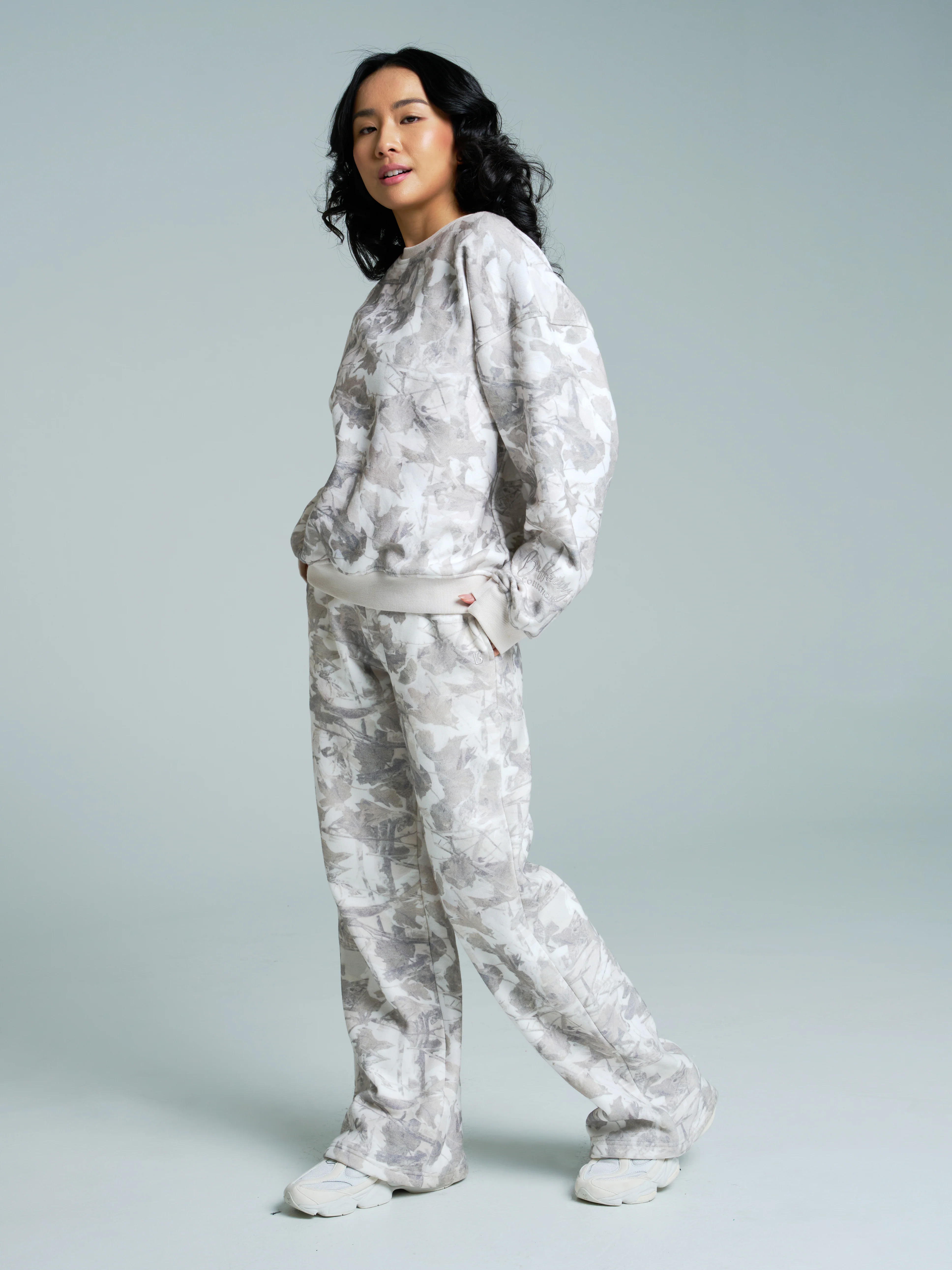 Plush Fleece Crew Pullover - Snow Camo - Image 6