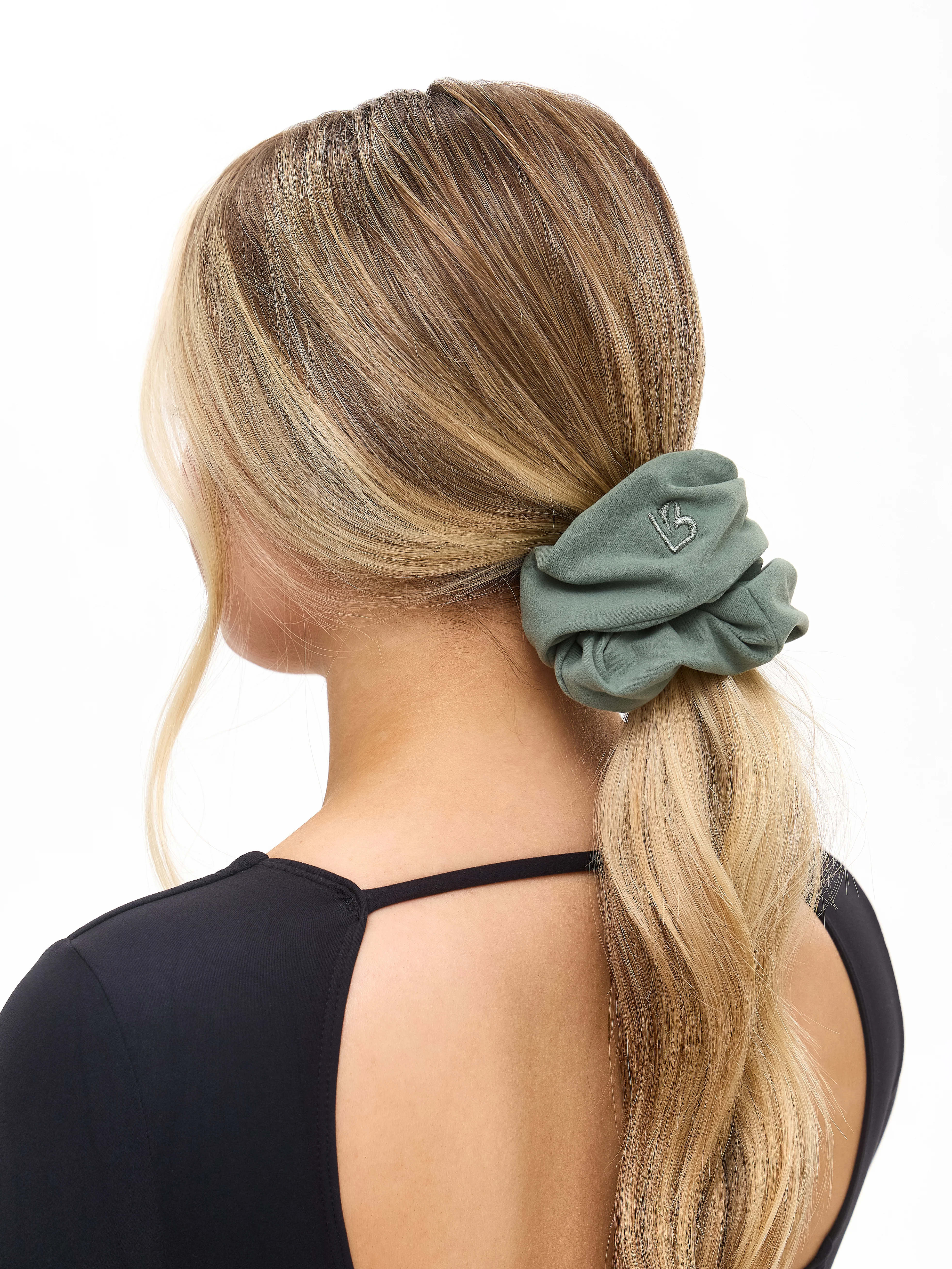 Poshknit Scrunchie - Image 4