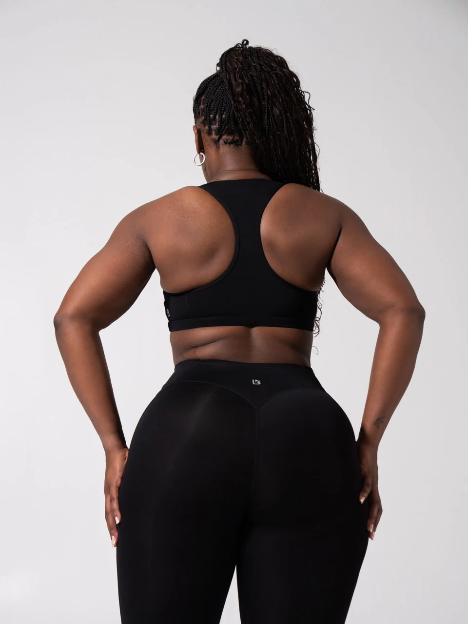 Sprint Her Sports Bra - Onyx Black - Image 6