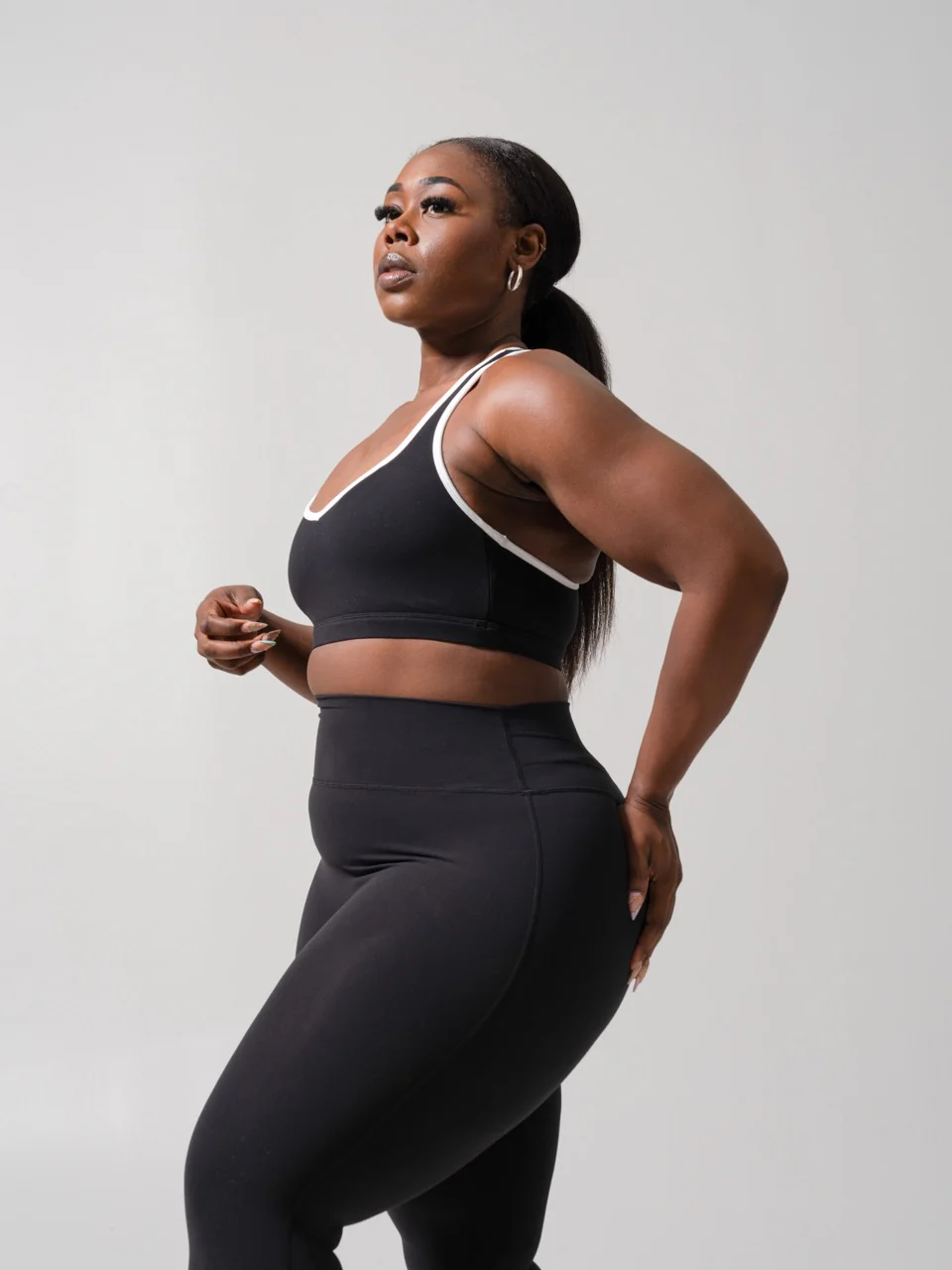 Sweetheart Nubre Sports Bra - Onyx Black and White - Image 5
