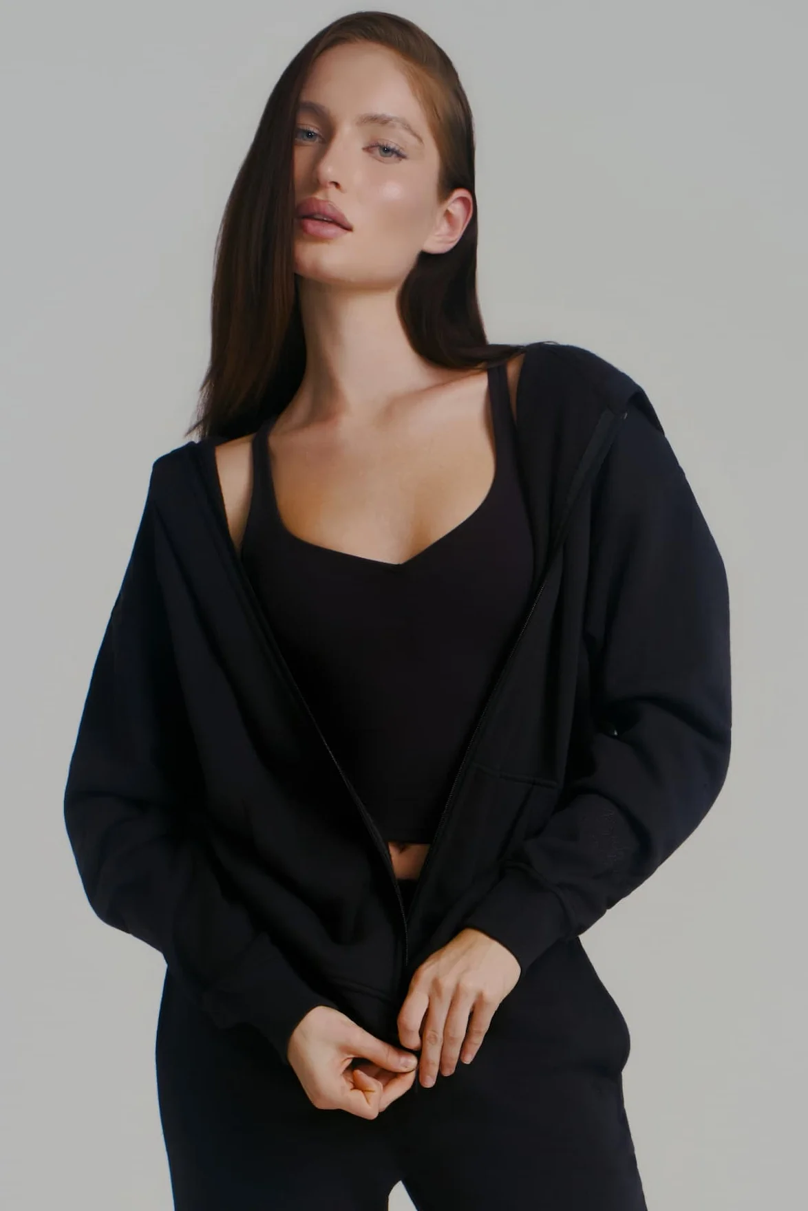 Threads Zip Hoodie - Onyx Black